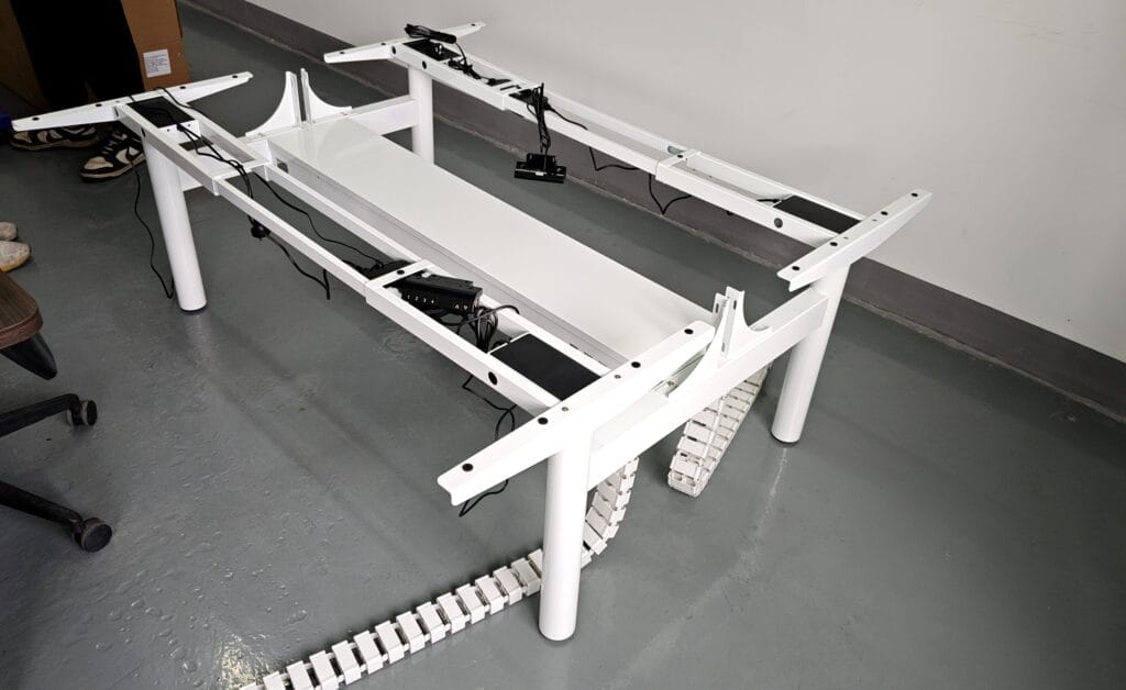 Office workstation context awaiting approved BH-Q43RS round-column detail media
